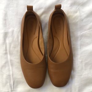 Børn Women’s Beca Leather Flats 7.5